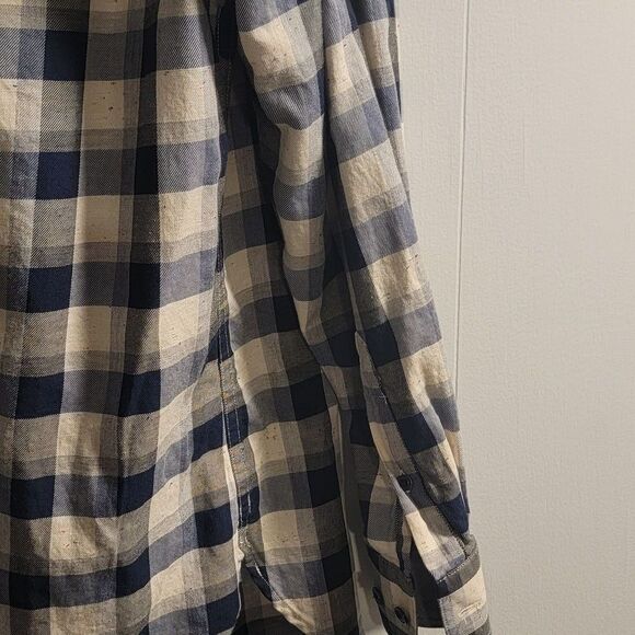 Men's Johnston And Murphy Blue and White Checkered Button Down - Picture 3 of 8